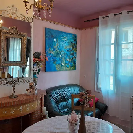 Salon Bourbon Vinca